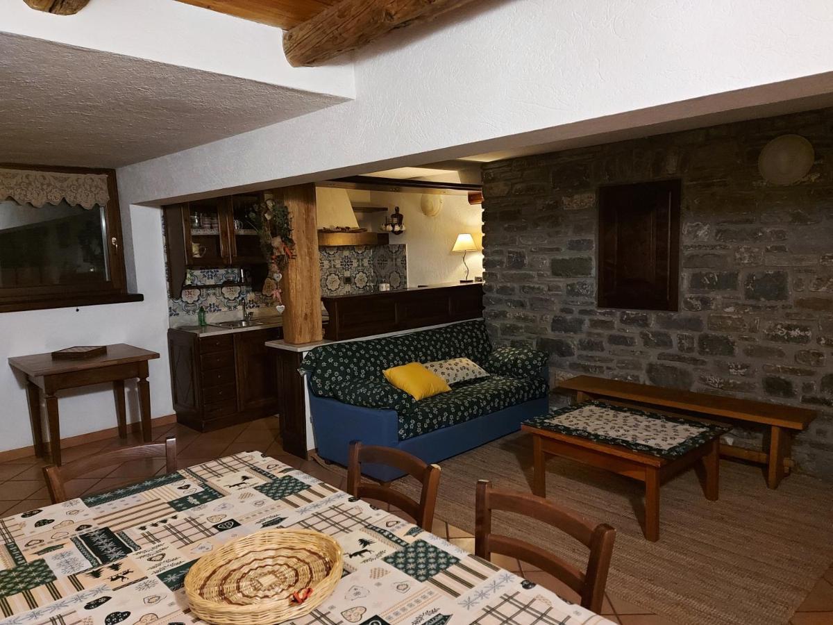 La Taverna Alloggio Ad Uso Turistico - Vda -Sarre - Cir- 0073 アオスタ エクステリア 写真